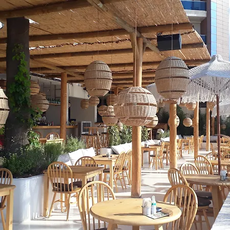 Honeymoon 3* מרמריס