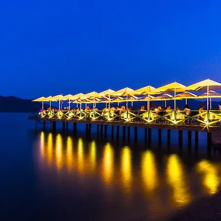 Hotell Honeymoon 3*