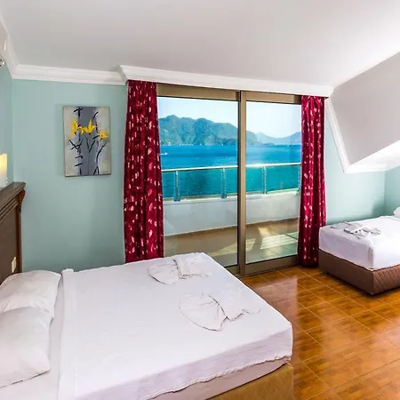 Honeymoon Hotell 3*